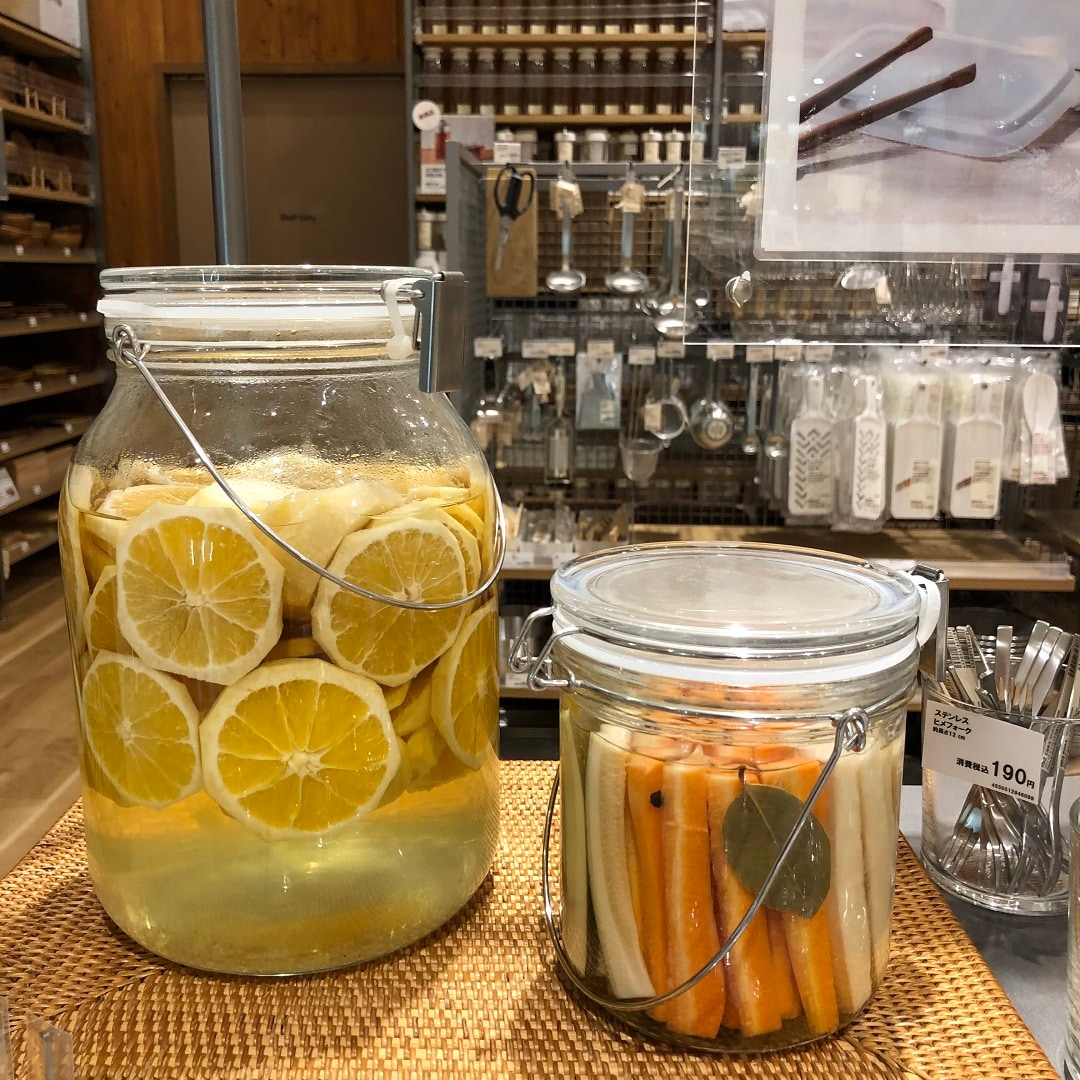 イオンモール岡山】ソーダガラス密封ビンで果実酒づくり｜ 無印良品